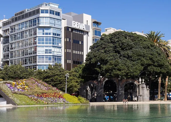 Home2book Comfy & Bright Attic, Cruz (adults Only) *